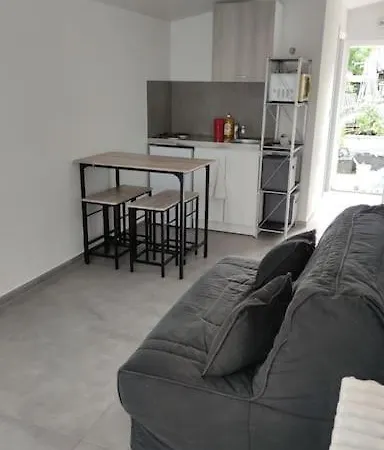 Cosy Proche Gare Rer E Entre Paris-disney Apartment Pontault-Combault
